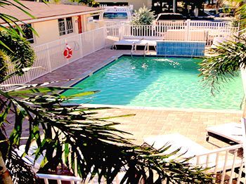 Lbs Villa Apartments By The Beach