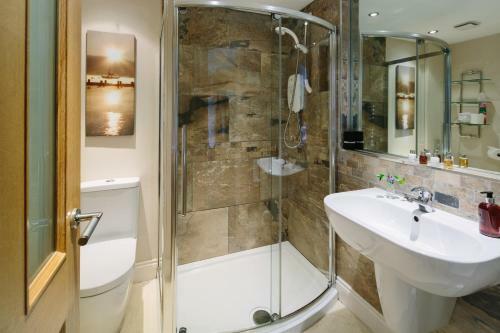 Hostal Elm House
