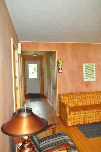 Okimot Lodge On Tomiko Lake