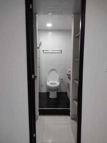 Hermoso Apartamento En Cove�as Con Piscina
