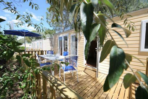 Domaine R�sidentiel De Plein-air Elys�e