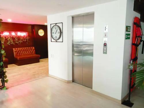 Centrally Located Amazing Apartment In Laureles