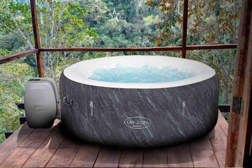 Encantadora Caba�a Cerca A Cali Jacuzzi Smart Tv