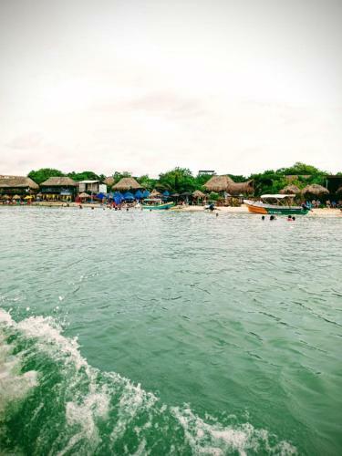 Hermosa Caba�a En Isla Tierra Bomba.