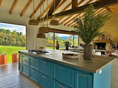Casa Aran� - Vista Espectacular Y Mucho Jard�n