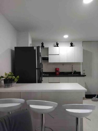 Apartamento Nuevo, Pr�ximo Al Metro Y Cc Mayorca