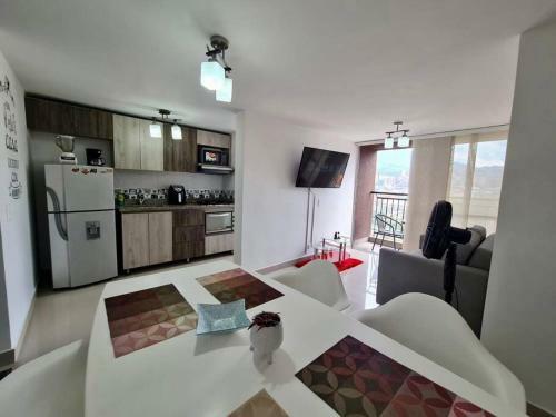 Moderno Apartamento Cerca Metro, Zonas Tur�sticas