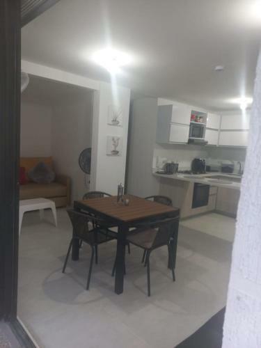 Apartamento C�modo Con Todo Lo Que Necesitas Y Con Piscina