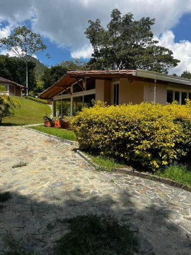 Finca Completa Piazza Bella - Aeropuerto Mde