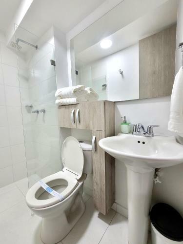 Modern 2/2 Apartment In Sabaneta With City View