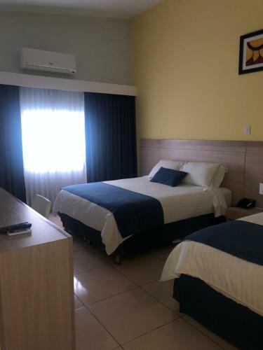 Hostal Hostel Paradise St
