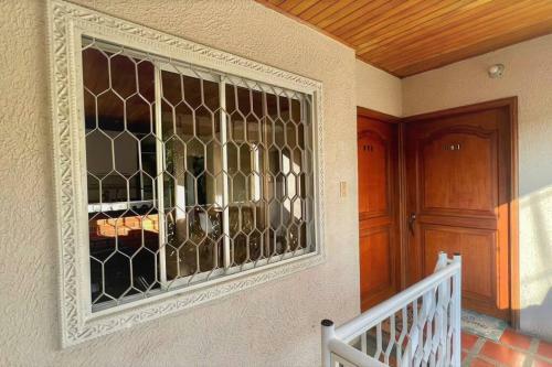 Apartamento C�ntrico-a Pie Del Mar Y Del Casco Hist�rico+a/c