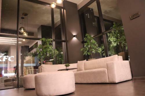Giluxe Hotel