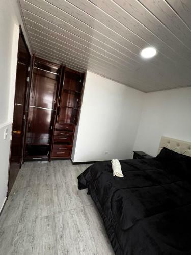 Apartamento Entire Apt 1btr, 1bth, 1ktchn