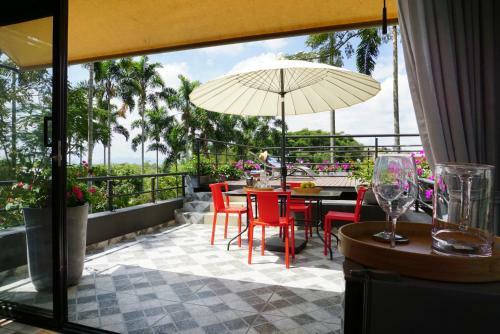 Nirvana Bed And Breakfast Eco Villa In Cerritos