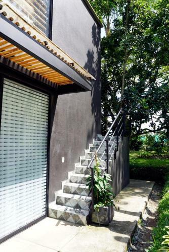 Nirvana Bed And Breakfast Eco Villa In Cerritos