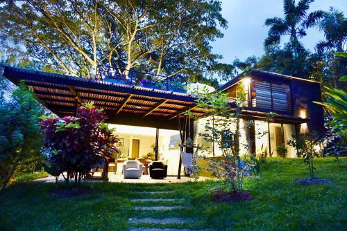 Nirvana Bed And Breakfast Eco Villa In Cerritos