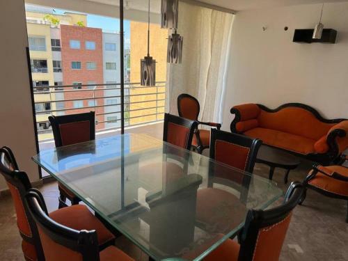 Apartamento Fresco, C�modo Y Amplio!
