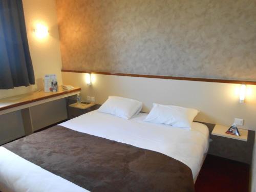 Brit Hotel Relais Du Vern