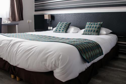 Brit Hotel Relais Du Vern