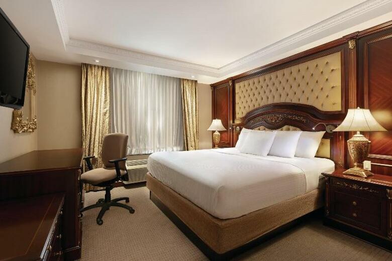 Hotel Park Inn By Radisson Toronto Airport West