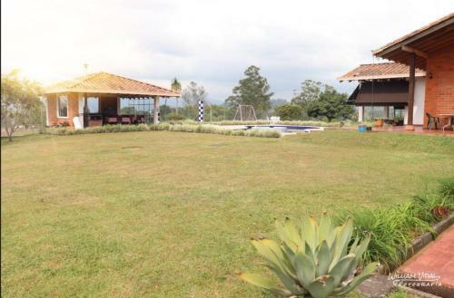 Espectacular Casa Con Insuperable Vista A Pereira