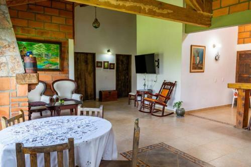 Finca Manantial, Tu Casa de Descanso En El Oriente