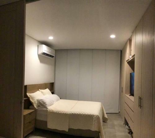 Apartamento Playa Salguero, Hermoso