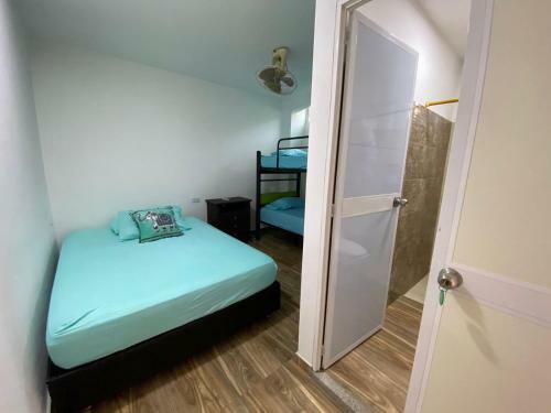Habitaciones Y Aptos Isabella
