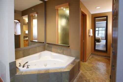 Hotel Platinum Suites Resorts