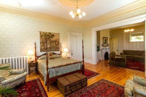 Homeport Historic B&B
