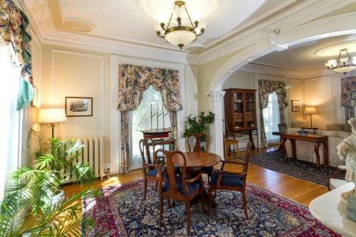 Homeport Historic B&B
