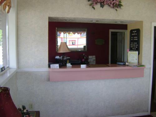 Hotel Ashland Inn