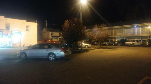 Hotel Ashland Inn