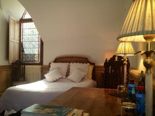 Hostal Ch�teau De Saint Loup