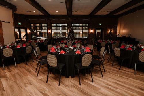 Hotel Nisku Inn And Conference Centre