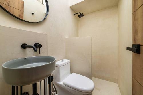 Villa Provenza 6 Bedroom House By Housy Host
