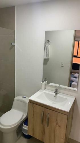Moderno Apartaestudio, Central Mde - 503
