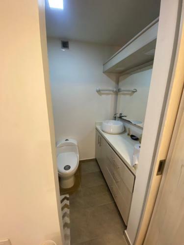 Apartasuite Moderna - En El Coraz�n Del Poblado Medell�n