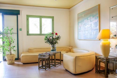 Hotel Arcu Di Sole