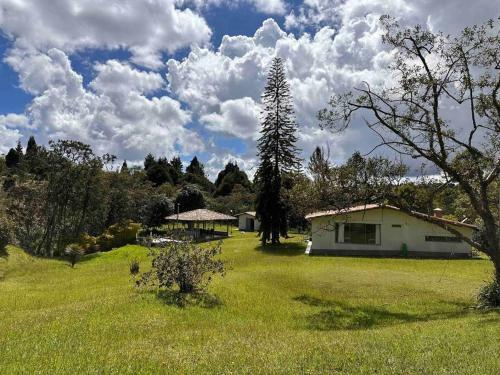 Villa Casa De Campo Piedras Blancas