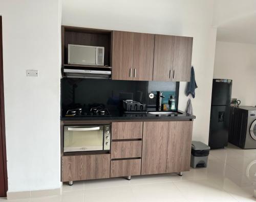 Apartamento Duplex Completo Cerca A La 70 En Laureles