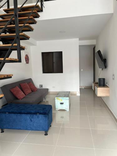 Apartamento Duplex Completo Cerca A La 70 En Laureles