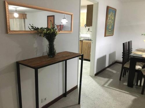 Comodo Apartamento En Laureles