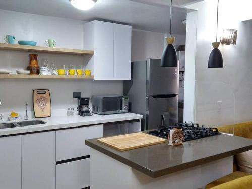 Apartamento Amoblado Completo -vista Espectacular
