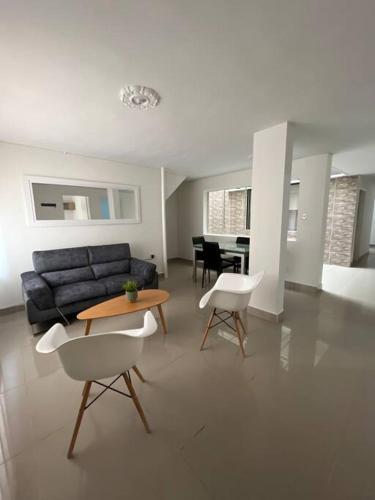 Apartamento Traditional Roomy House