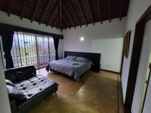 Casa En Condominio En El Poblado! Ubicaci�n