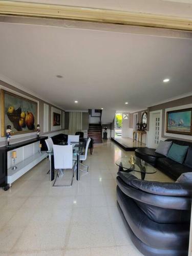 Casa En Condominio En El Poblado! Ubicaci�n