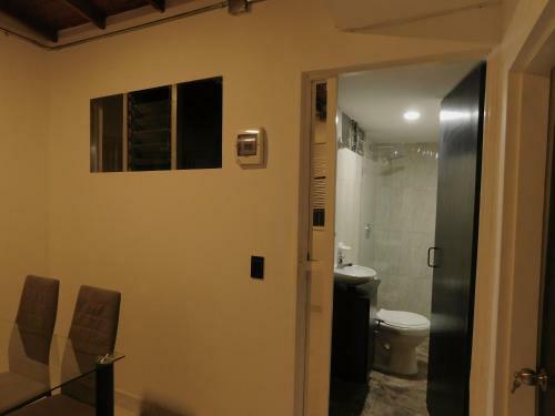 La Familia Hostel - Manila