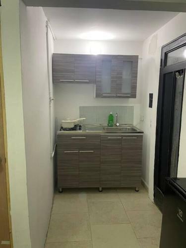 Hermoso Aparta Estudio